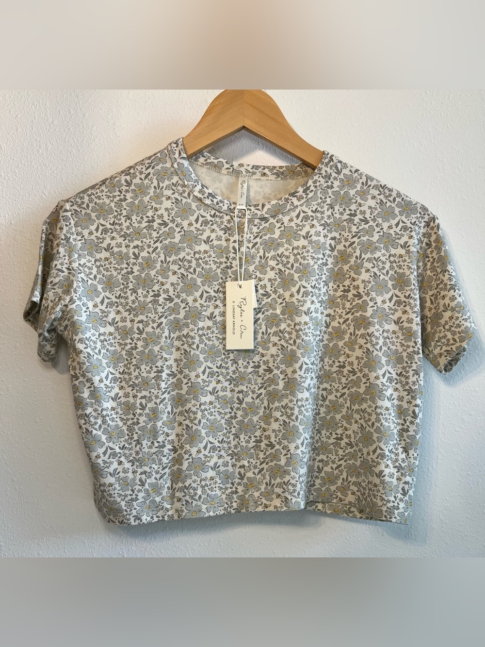 NWT Rylee + Cru x Lindsay Arnold Mosie Set Tee in Blue Meadow | 6-7Y